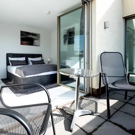 Apartmanhotel Iq130 3*